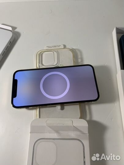 Оригинальные чехлы iPhone 12