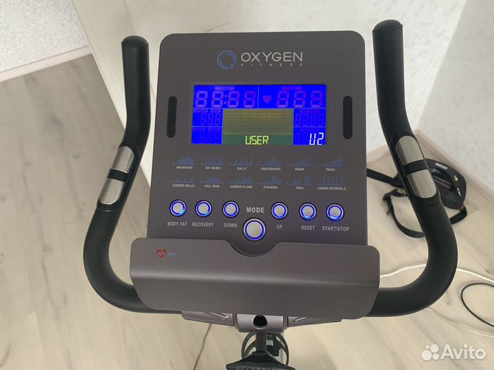 Велотренажер Oxygen Fitness Cardio Concept IV HRC+