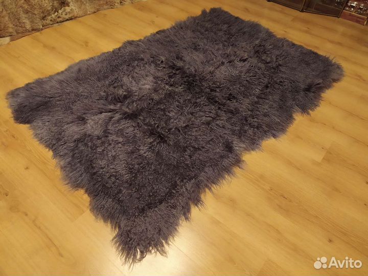 Меховой плед из ламы