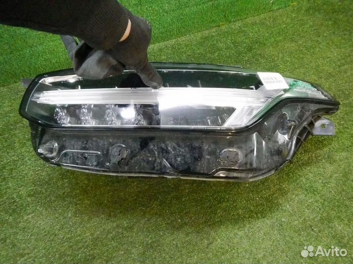 Фара левая Volvo XC90 2 (2014-н.в.) LED