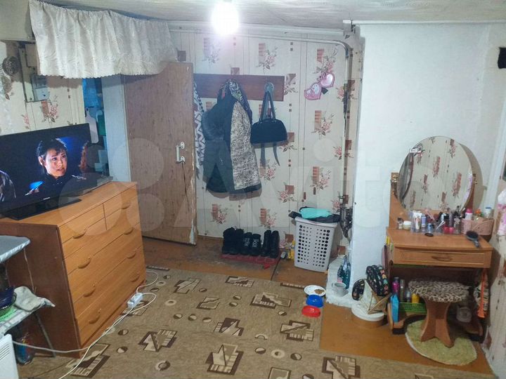 Дом 15,4 м² на участке 1 сот.