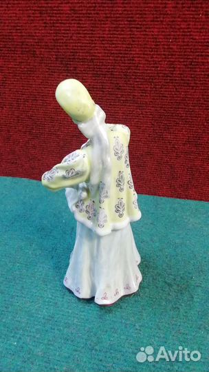 Статуэтка фарфоровая Лебёдушка, Дулёво