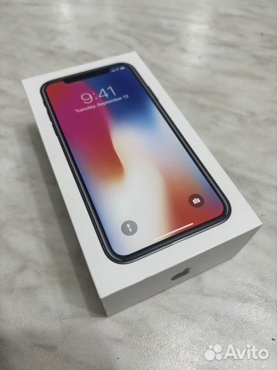 iPhone X, 64 ГБ