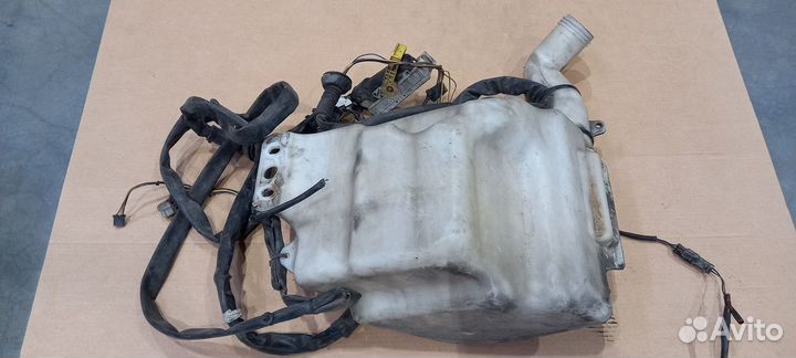 Бочок омывателя лобового стекла