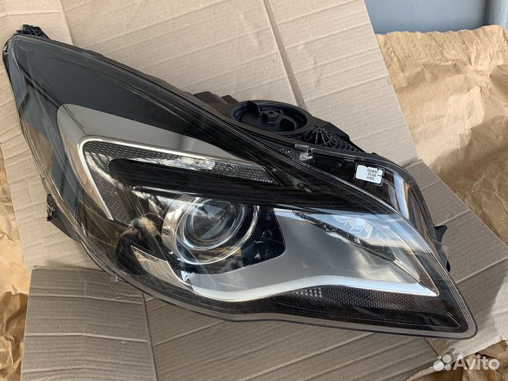 Фара Опель Инсигния ксенон