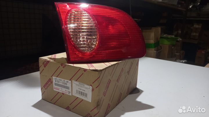 Фонарь задний правый toyota Corolla E11
