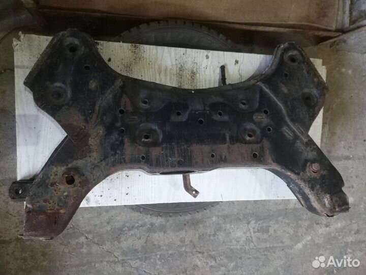 Hyundai solaris(10-14)балка подмоторная