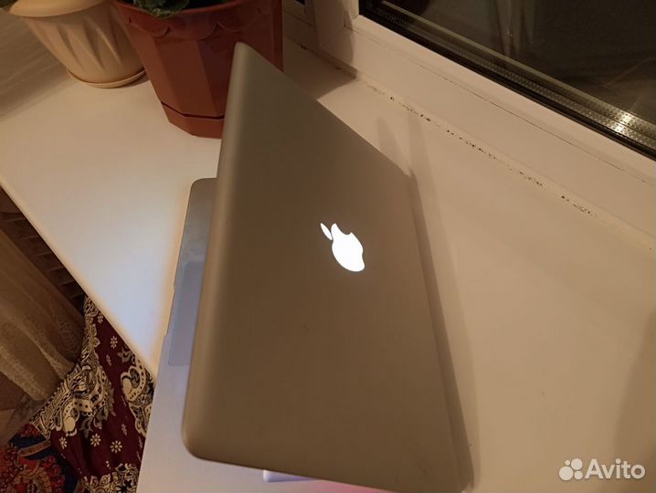 MacBook pro 13 2011