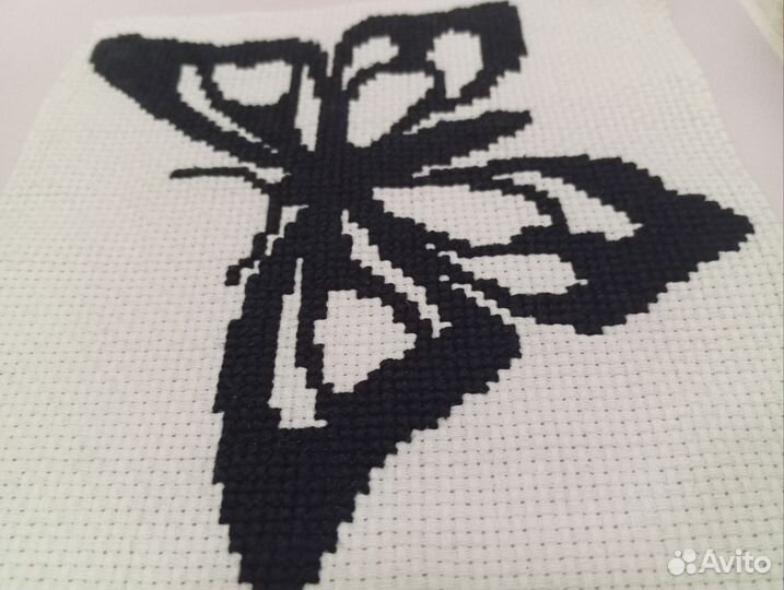 Квартира вышитая крестом ручная работа