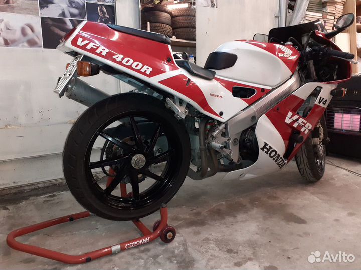 Honda VFR 400R-2