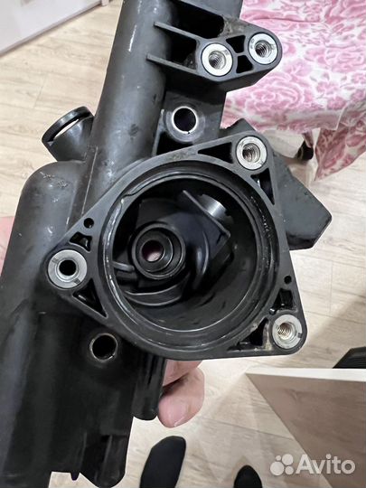 Корпус термостата G4KD вместе с крышкой термостата