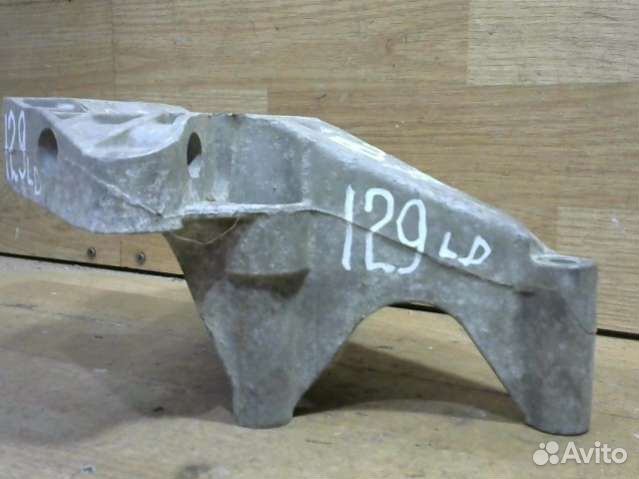 Кронштейн двигателя Volkswagen Caddy 3 06F199207AF