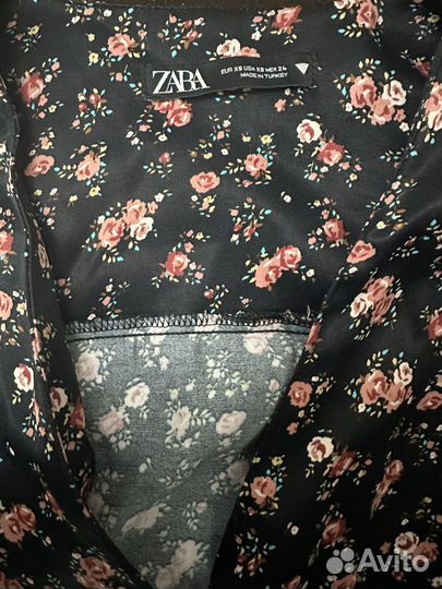 Платье zara женское черное атласное в цветочек