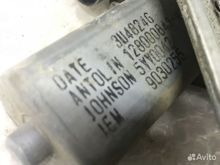 Стеклоподъемник задний левый Duster Terrano