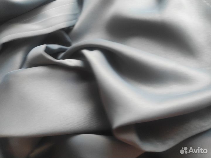 Шторы блэкаут новые с небольшими зацепками