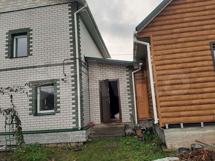 Коттедж 140 м² на участке 6 сот.