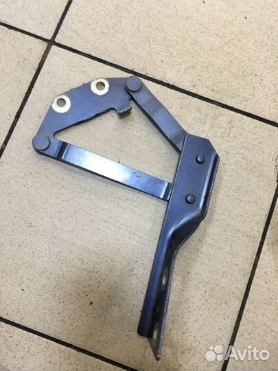 Петля капота левая Iran Khodro Samand 2006