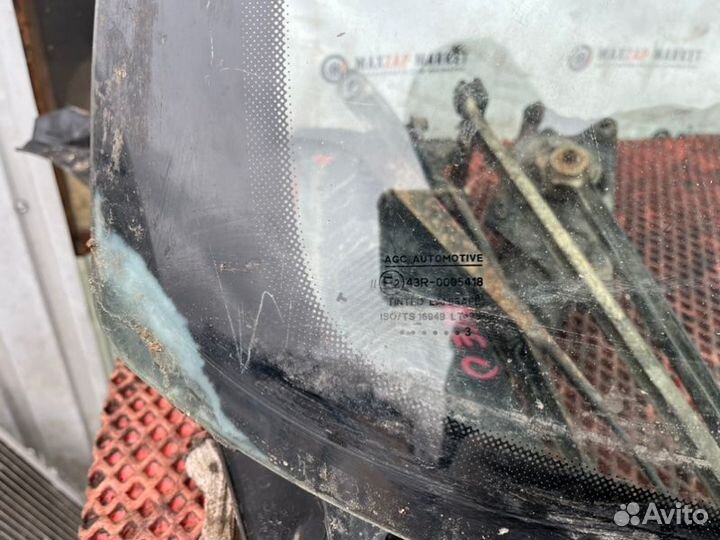 Стекло лобовое Fiat Albea 1.4 2011