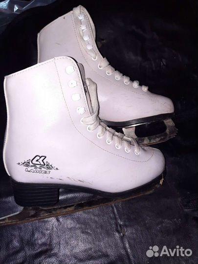 Продам детские коньки