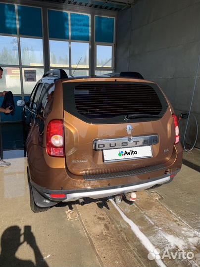 Renault Duster 2.0 AT, 2013, битый, 150 000 км