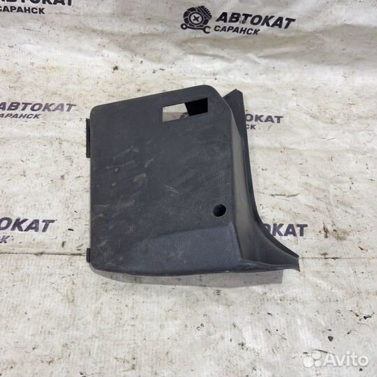 Обшивка передней стойки Daewoo Nexia