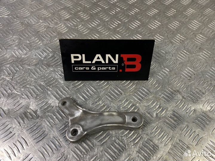 Кронштейн стойки штанги стабилизатора передний