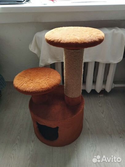 Домик для кошки с когтеточкой