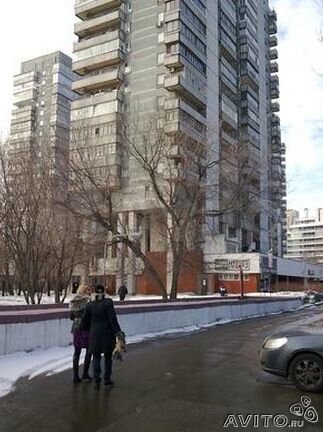 Машиноместо, 18 м²