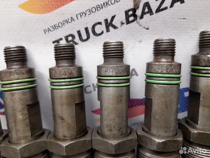 1387056 Форсунка топливная (комплект)