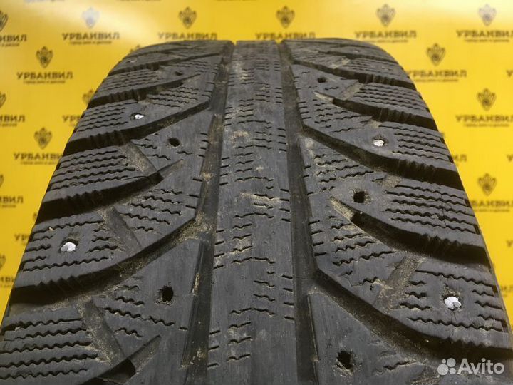 Bridgestone Ice Cruiser 7000 215/70 R16 100T