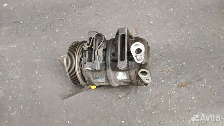 Компрессор кондиционера на nissan avenir QR20DE