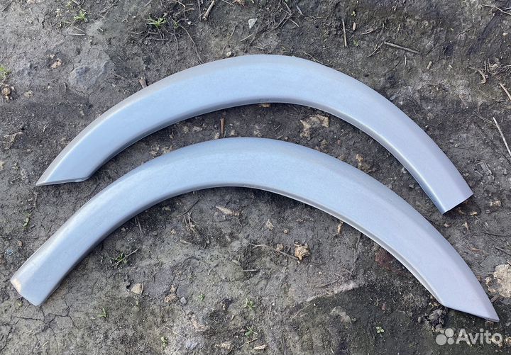 Пластиковые накладки на крылья granta