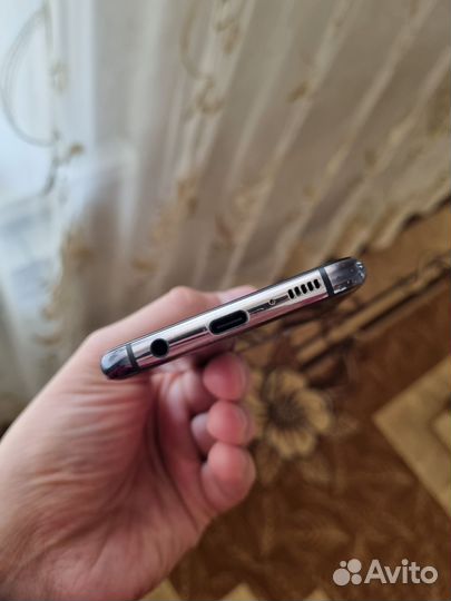 Samsung Galaxy S10e, 6/128 ГБ