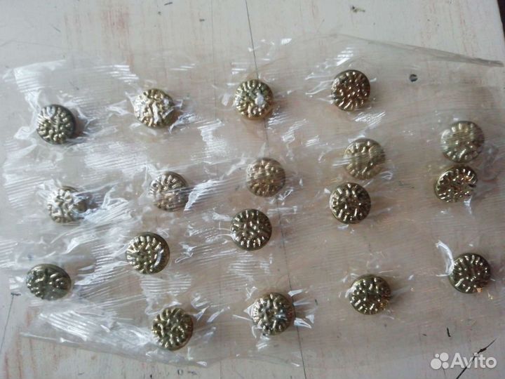 Пуговицы стеклянные с позолотой СССР