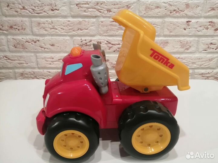 Игрушка машина свет, звук