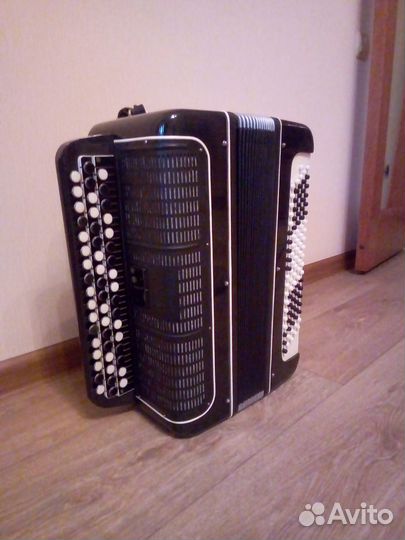 Баян кировский Мелодия с двумя регистрами