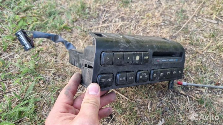 Контроль двигателя Toyota Corona T 190 панель