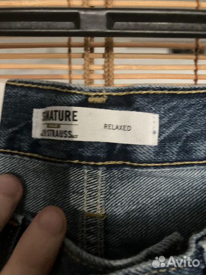 Джинсы Levis прямые