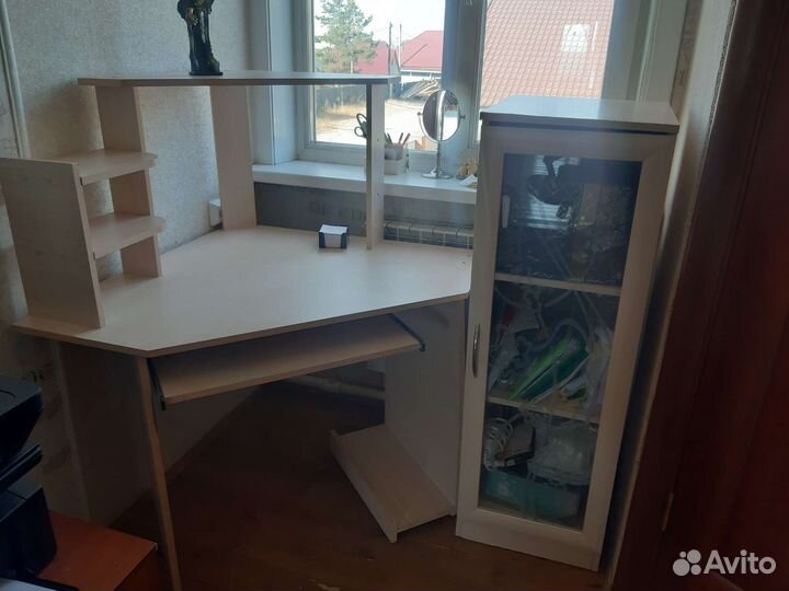 Компьютерный стол