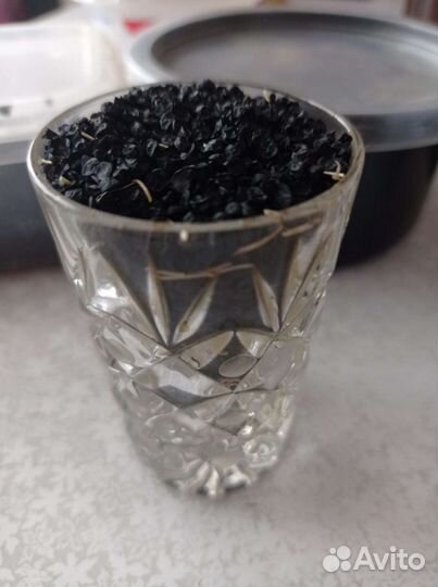 Семяна лука-чернушка