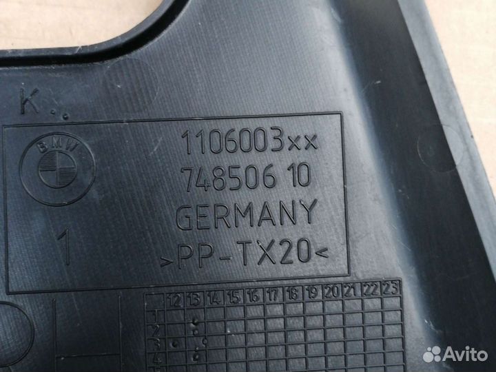 Пыльник двигателя правый верхний BMW 5 F10