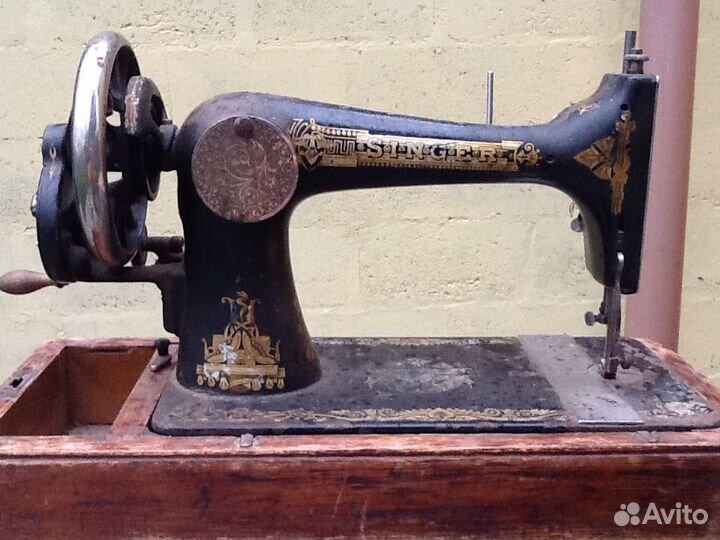 Швейная машинка Зингер (Singer)