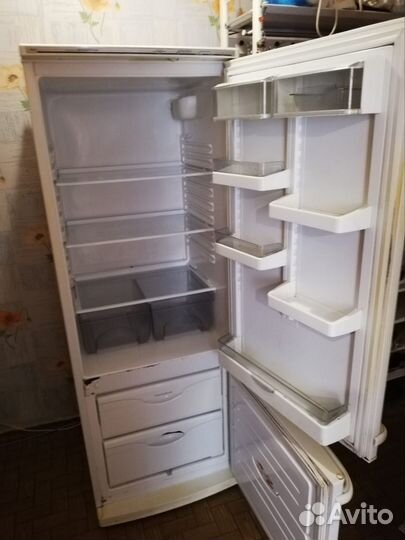 Холодильник атлант бу