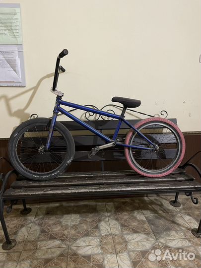 Трюковой велосипед BMX