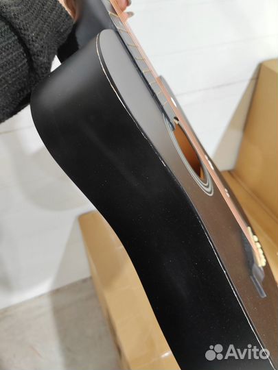 Акустическая гитара 402