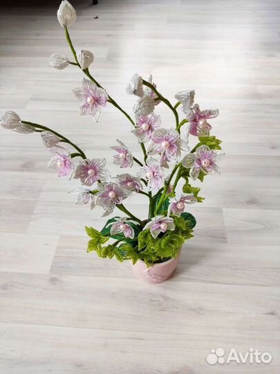 Цветы из бисера, орхидея, на 8 марта