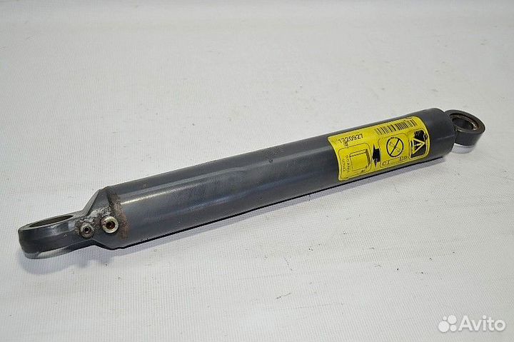 Цилиндр подъема кабины scania P-series (01.04)