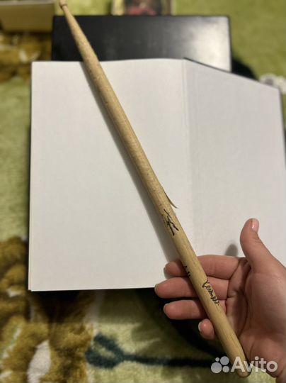 Барабанные палочки с концерта Breaking Benjamin