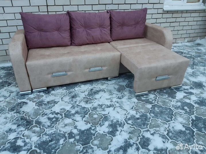 Диван угловой