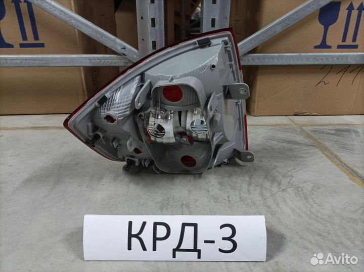 Фонарь правый Шкода Рапид